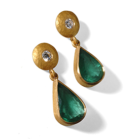 Pear shaped Emerald earrings