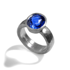 platinum sapphire ring