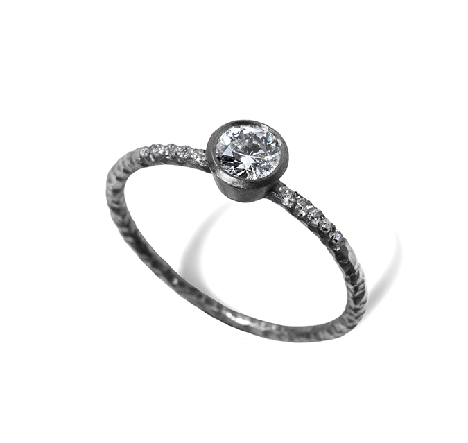 Fine brilliant cut diamond ring