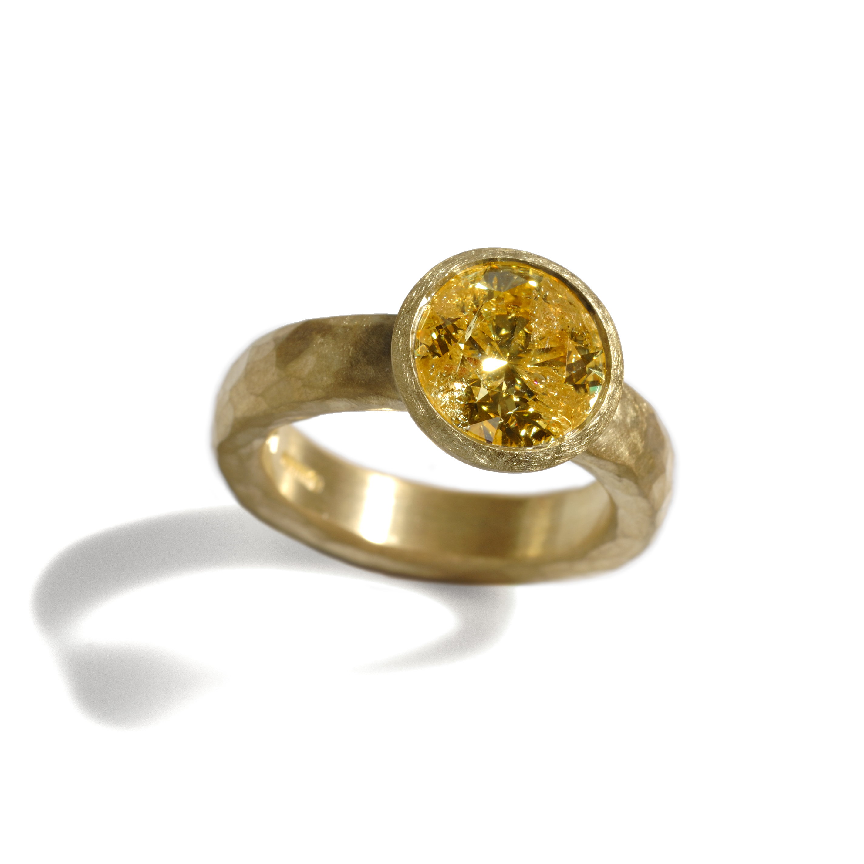 18ct yellow diamond ring